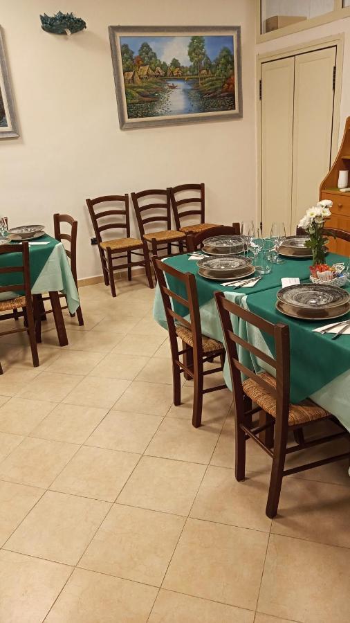 Scano Comfort Inn Santa Teresa Gallura Buitenkant foto