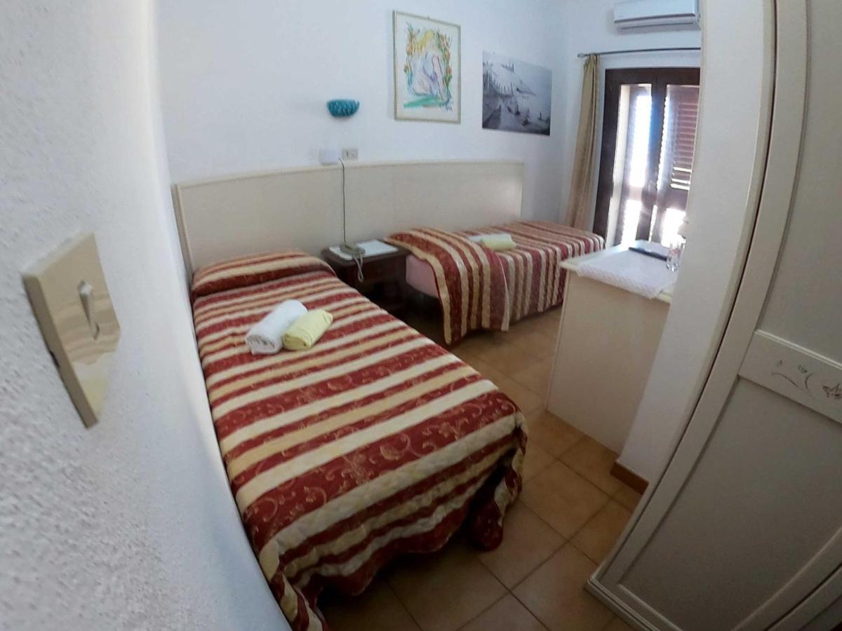 Scano Comfort Inn Santa Teresa Gallura Buitenkant foto