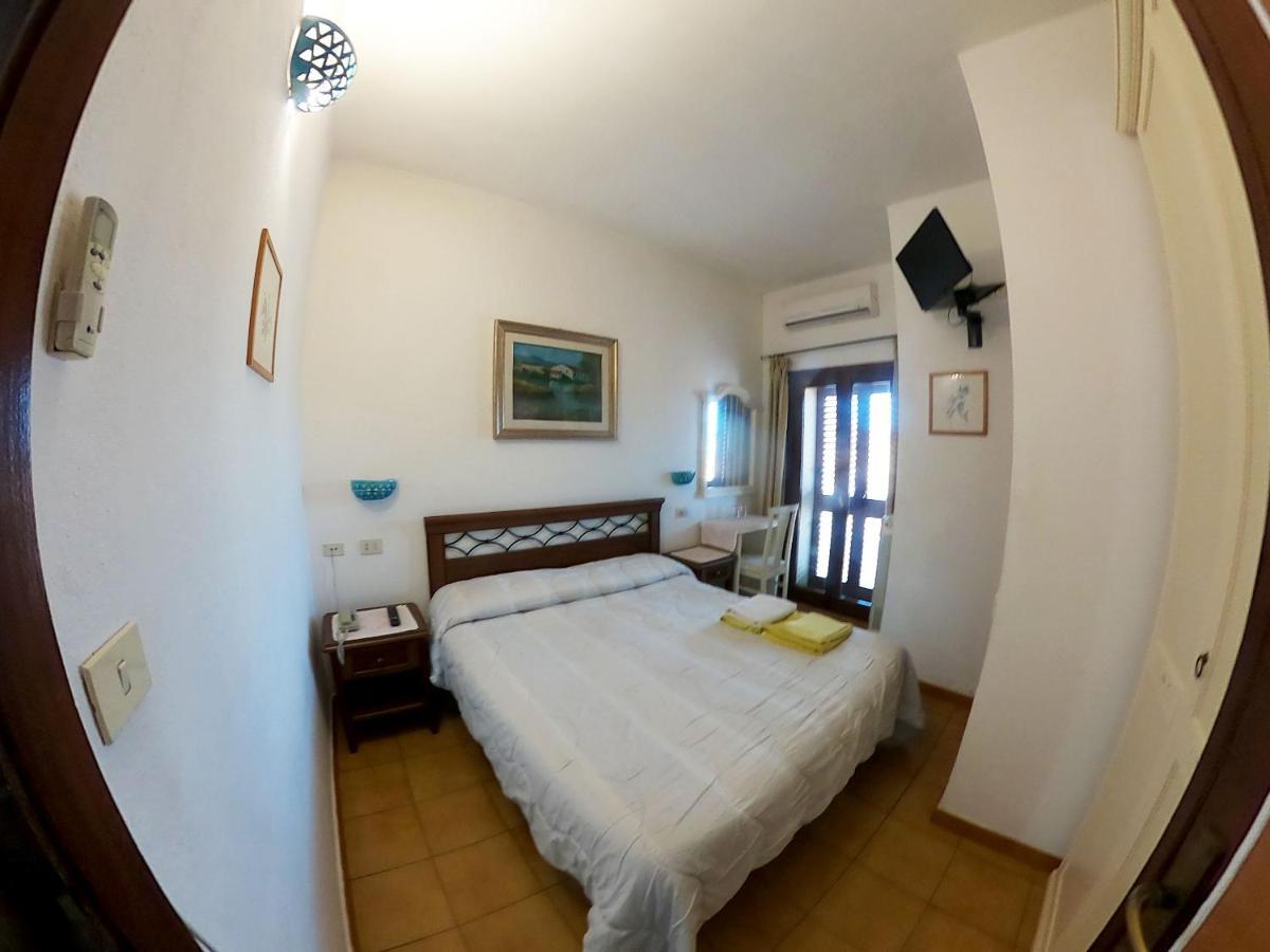 Scano Comfort Inn Santa Teresa Gallura Buitenkant foto