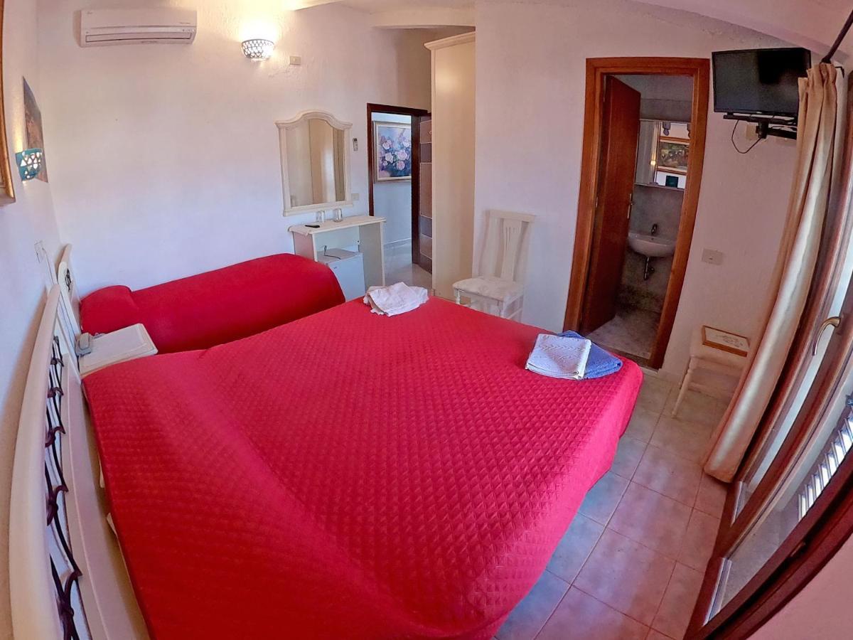 Scano Comfort Inn Santa Teresa Gallura Buitenkant foto
